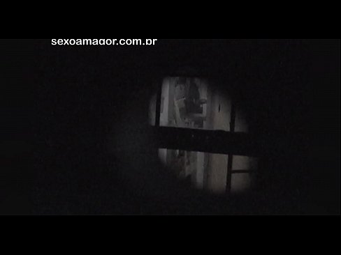 ❤️ Blondie ezkutuan grabatzen du auzoko voyeur batek adreilu hutsen atzean ezkutatuta ❤️ Super pornoa gurean eu.bladesoul.top ❌