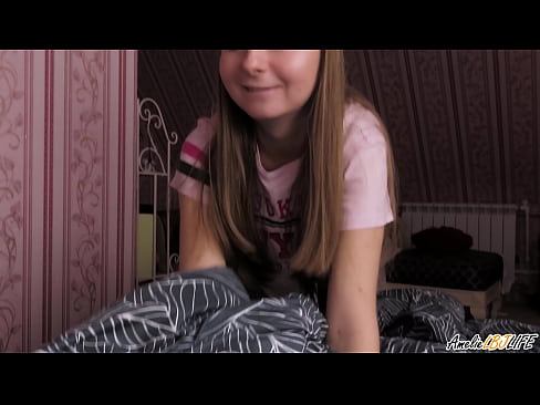 ❤️ Blondie-k bere BFF-ren sakon zurrupatzen du eta esperma jasotzen du ahoan ❤️ Super pornoa gurean eu.bladesoul.top ❌